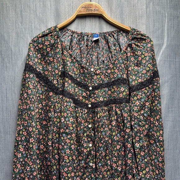 Old navy floral blouse size 3X - Picture 3 of 8